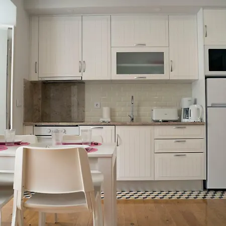 Funky Two Bedroom Saldanha Lisbon